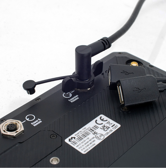 Shows DMD-NOR7E M9 2xUSB Connector connected on NOR7E