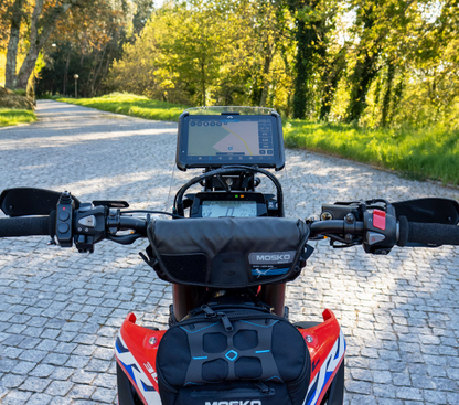 Shows Front view of the DMD-T865X Off-Road Holder