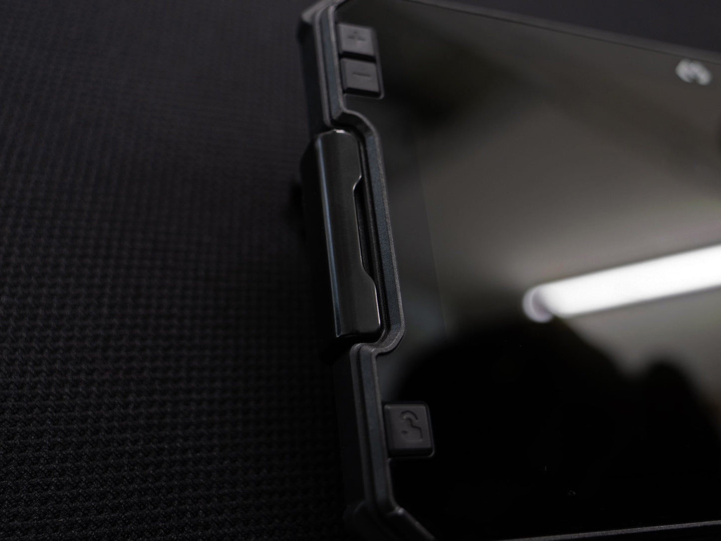 Shows how the mount will hold the NOR7E.