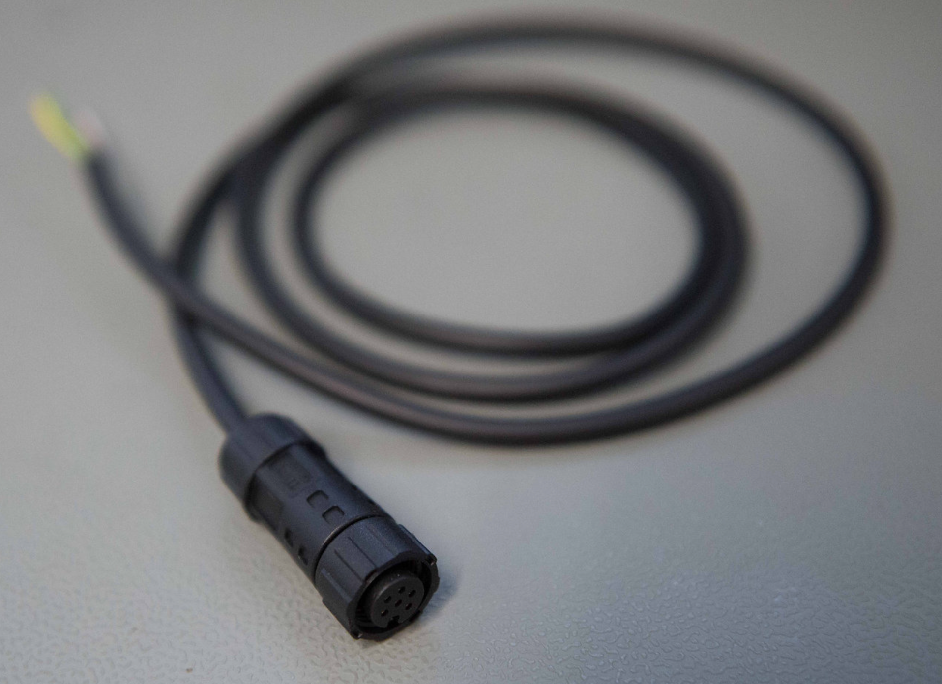 Shows Replacement lead for SilverFox controllers